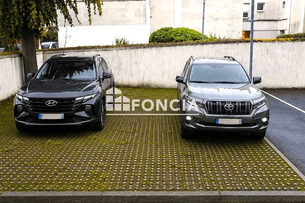 Parking 13 m²