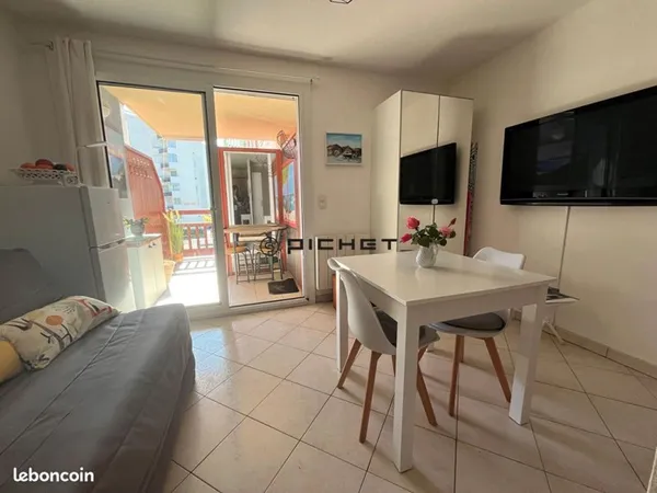 Studio 1 pièce 24 m²