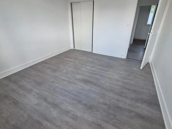 Appartement T3 La Croix Saint Ouen