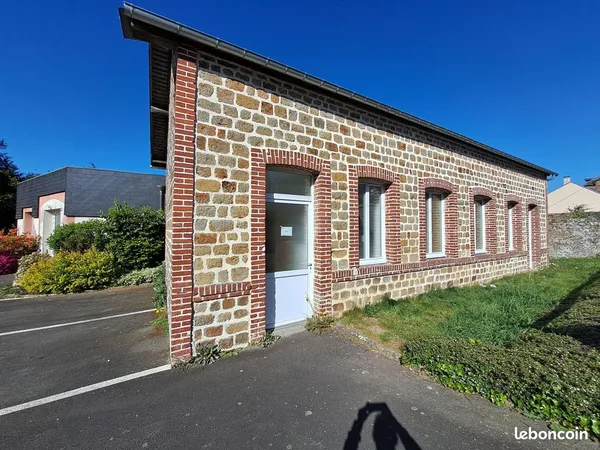 Bureaux médicaux/paramedicaux 10.5m2 23m2 et 25m2