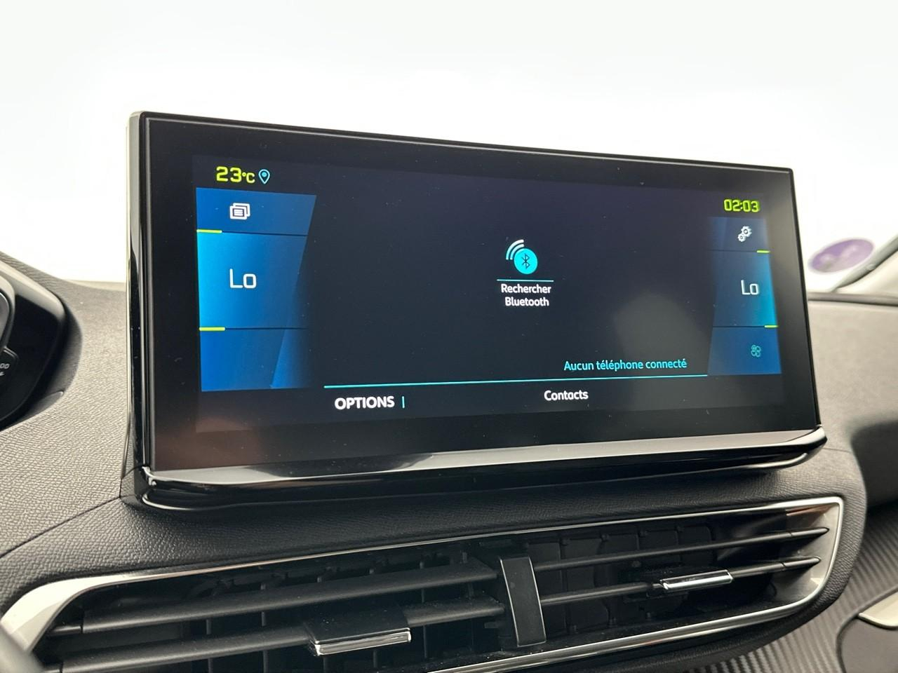 Peugeot 3008 hybrid 225 e-eat8 allure — photo 24