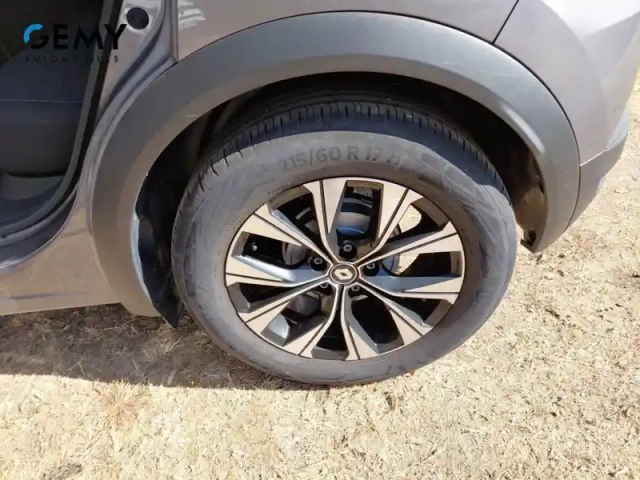 Renault Captur tce 90 — photo 11
