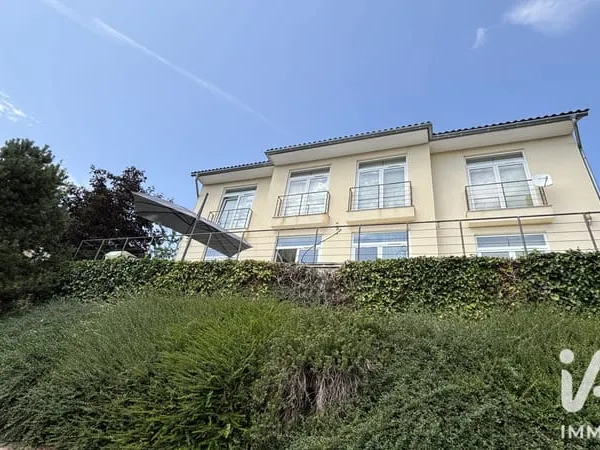 Maison 5 pièces 166 m²