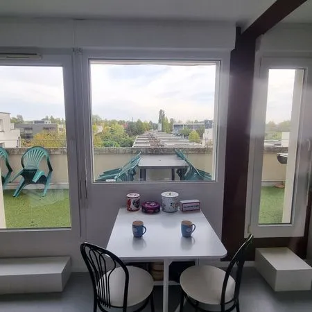 🏢 Appartement 93 m² avec terrasse 18 m² et garage double