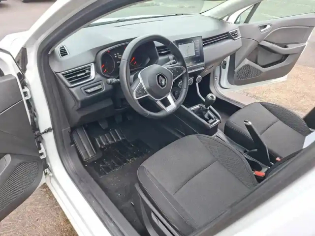 Renault Clio blue dci 100 - 21n — photo 11