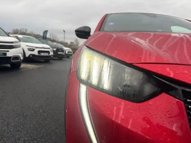 Peugeot 208 puretech 100 s&amp;s bvm6 gt pack — photo 14