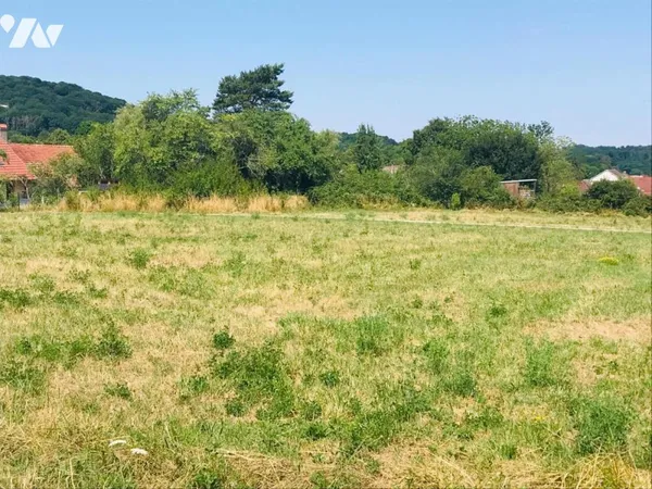 Terrain 2274 m²