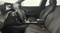 Peugeot 2008 1.2 PureTech 130ch S&S GT EAT8 — photo 12