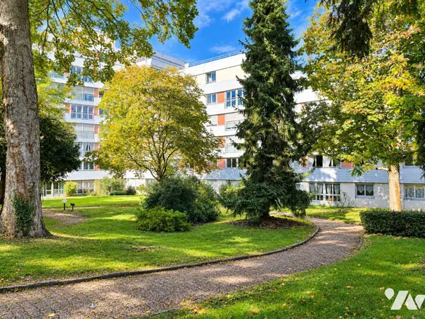 Appartement 5 pièces 104 m²