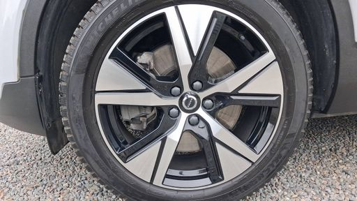 Volvo XC40 1.5 T5 Recharge 180 + 82ch DCT7 - R-Design – 2022 – 82500 km – Hybride rechargeable – Boîte Automatique — photo 16