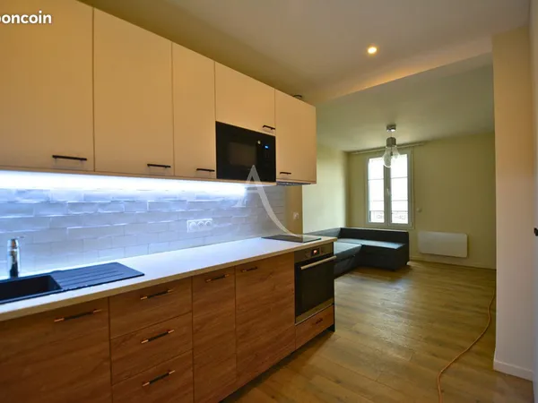Studio 1 pièce 24 m²