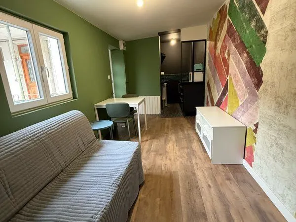 Studio meublé proche mairie