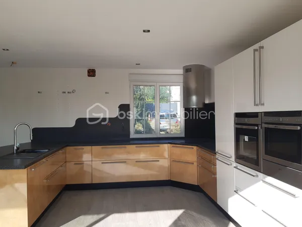Maison 14 pièces 440 m²