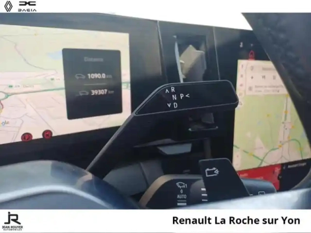 Renault Megane e-tech electric ev60 220ch techno optimum charge — photo 6