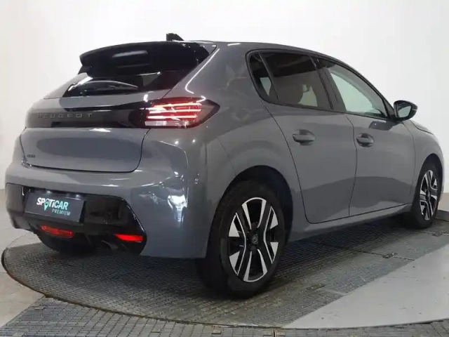 Peugeot 208 1.2 100ch s&amp;s allure — photo 3