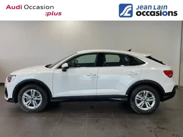 Audi Q3 sportback 35 tfsi 150 ch s tronic 7 — photo 8