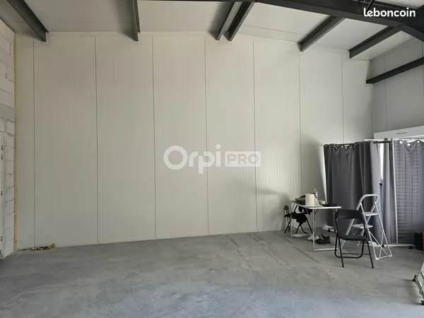 Local commercial 75 m²