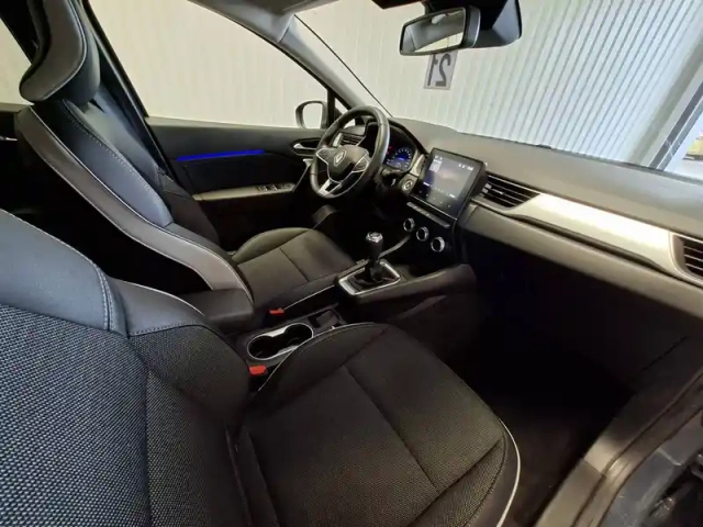 Renault Captur tce 90 — photo 12