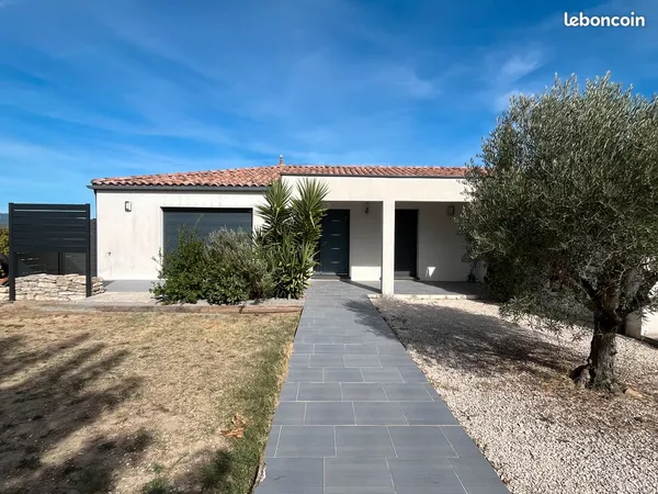 Maison contemporaine récente plain-pied 6 pièces-145 m²