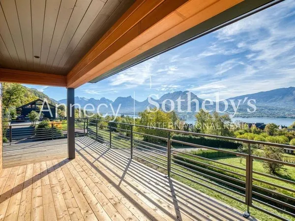 Maison 6 pièces 250 m²
