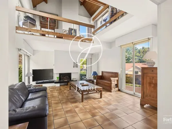 Saint-Cloud - LES COTEAUX - Maison - 200m².