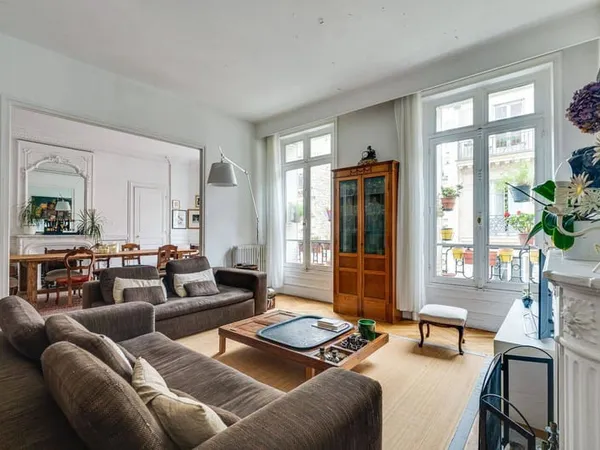 Appartement 6 pièces 166 m²