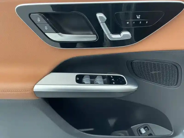 Mercedes Glc 400 e 9g-tronic 4matic — photo 58