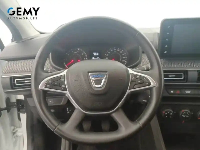 Dacia Sandero sce 65 - 22 — photo 58