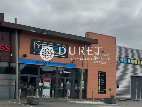 Local commercial 600 m² Fontenay-le-Comte