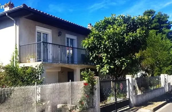 VIAS - MAISON T4 DE 80M2 AVEC GARAGE ET JARDIN