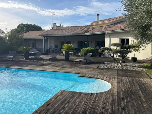 Maison 6 pièces 166 m²