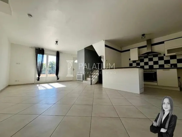 SAINT-CHAMAS | MAISON T4 AVEC TERRASSE, JARDIN & GARAGE