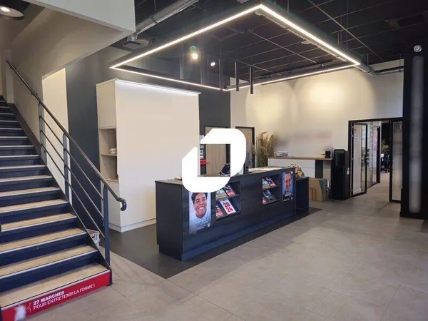 Bureaux 1988 m²