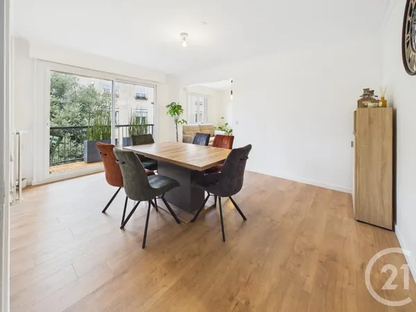 Appartement 4 pièces 77 m²