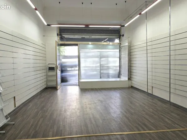 LOCAL COMMERCIAL 120 m² MENTON