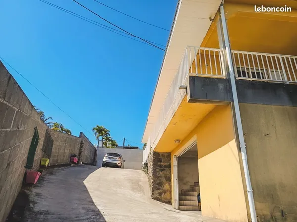 À VENDRE - Belle maison avec vue panoramique - Le Tampon, Bras de Pontho