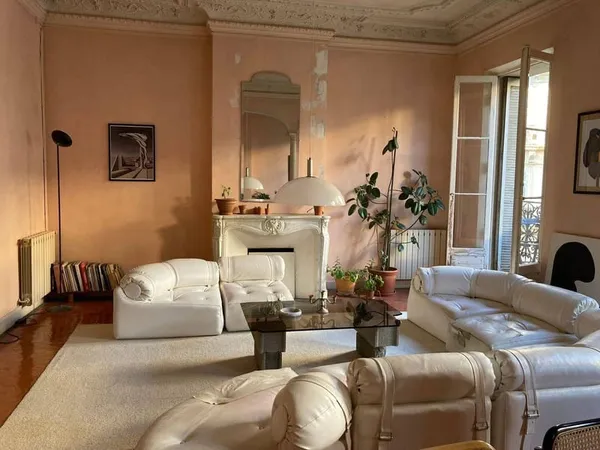 Appartement 5 pièces 25 m²