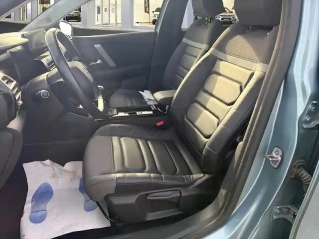 Citroën C4 puretech 130ch s&amp;s shine — photo 9