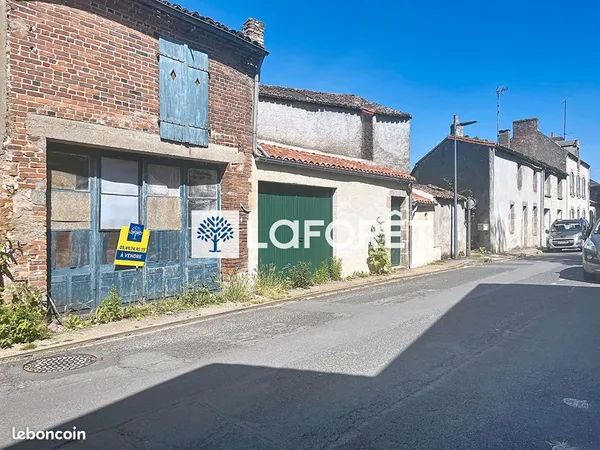 Parking/box 2 pièces 26 m²