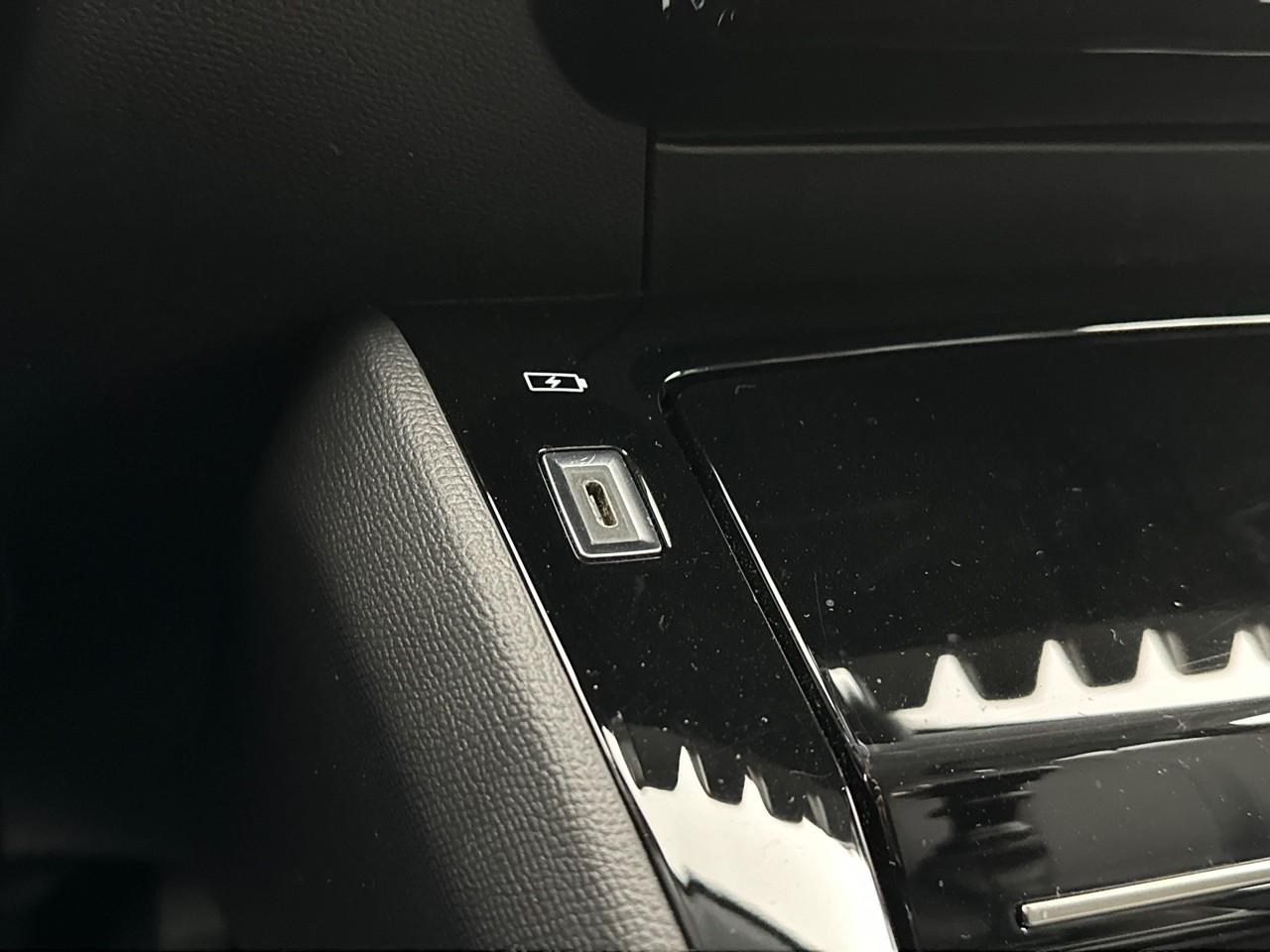 Peugeot 208 puretech 100 s&s bvm6 allure — photo 28