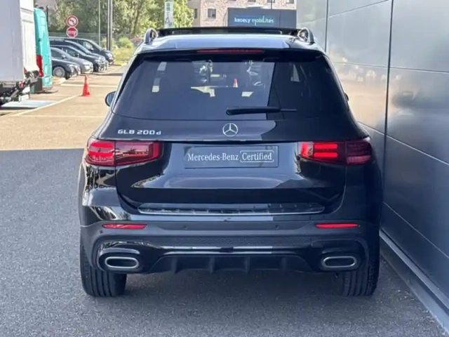 Mercedes Glb 200 d amg line — photo 4