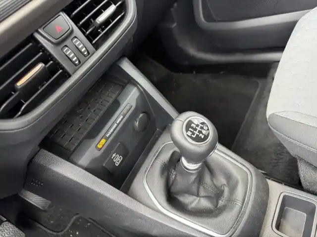 Ford Tourneo Courier 1.0 ecoboost 125ch s&amp;s titanium — photo 8