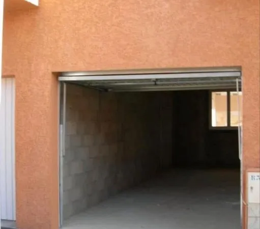 Location garage double sans eau ni électricité