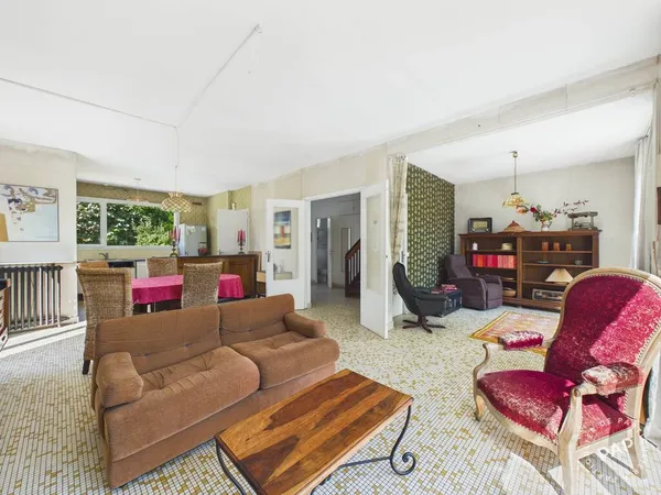 Maison 8 pièces 160 m²
