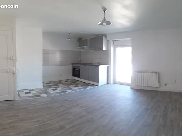 Appartement T2, balcon et parking