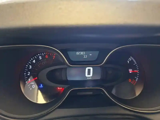 Renault Captur tce 90 energy — photo 34