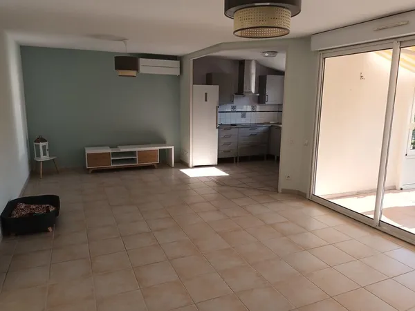 T3 DANS RESIDENCE POUR SENIORS