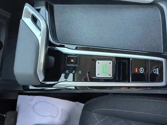 Mg Zs 1.5 l hybrid+ 197 ch — photo 2