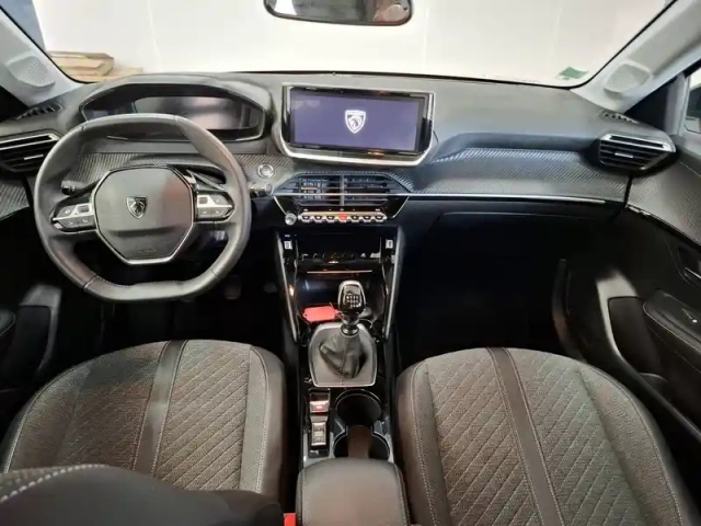 Peugeot 208 puretech 100 s&amp;s bvm6 — photo 10
