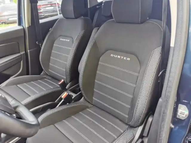 Dacia Duster prestige 1.5 dci 110 ch edc6 4 — photo 14
